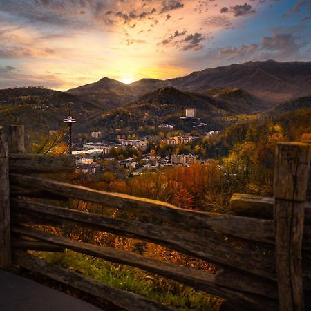 Wilderness Lodge, Hot Tub, Game Room, Pool Access, 1089 Free Tickets Each Paid Day, Dollywood And M Sevierville Exterior foto