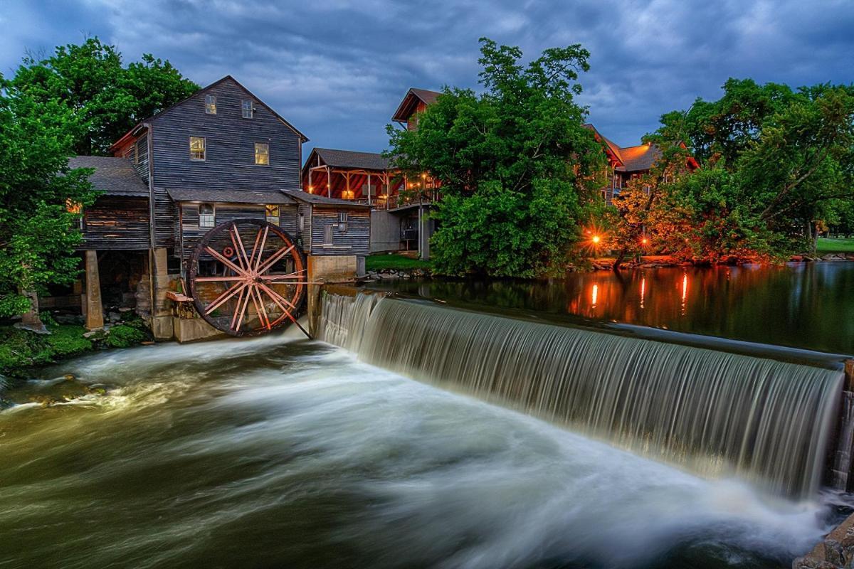 Wilderness Lodge, Hot Tub, Game Room, Pool Access, 1089 Free Tickets Each Paid Day, Dollywood And M Sevierville Exterior foto