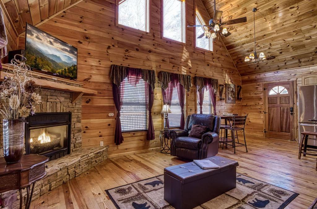 Wilderness Lodge, Hot Tub, Game Room, Pool Access, 1089 Free Tickets Each Paid Day, Dollywood And M Sevierville Exterior foto
