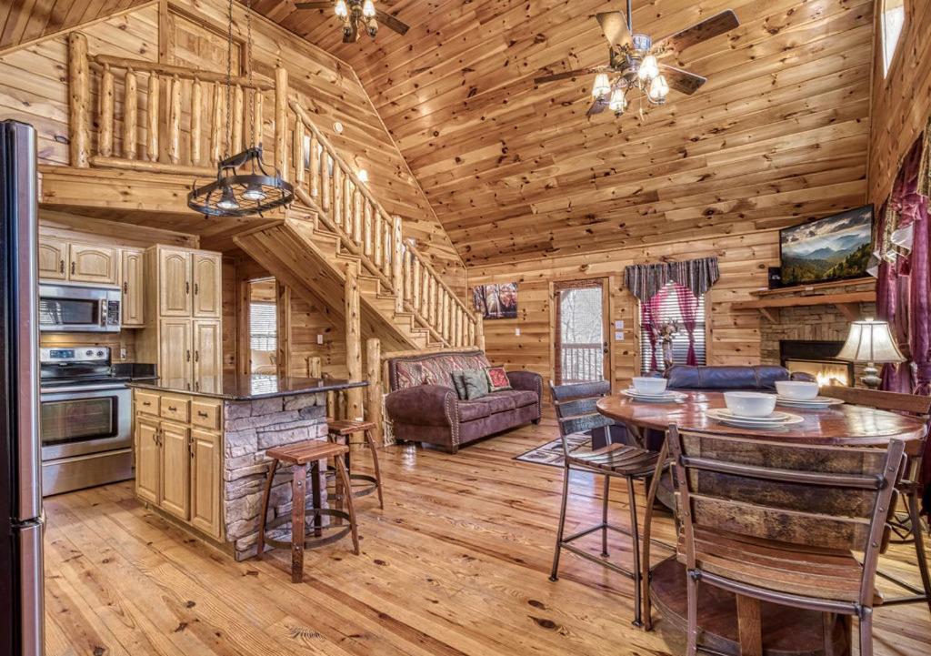 Wilderness Lodge, Hot Tub, Game Room, Pool Access, 1089 Free Tickets Each Paid Day, Dollywood And M Sevierville Exterior foto
